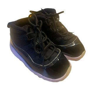 Jordan 11 Toddler 7c Space Jam Nike Yeezy